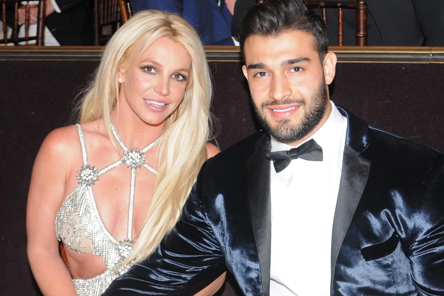 nu-ca-si-britney-spears-ly-hon
