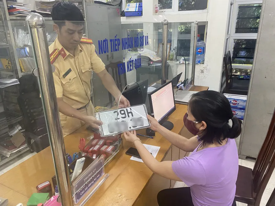 co-the-tim-lai-xe-may-bi-mat-cap-nho-bien-so-dinh-danh-2