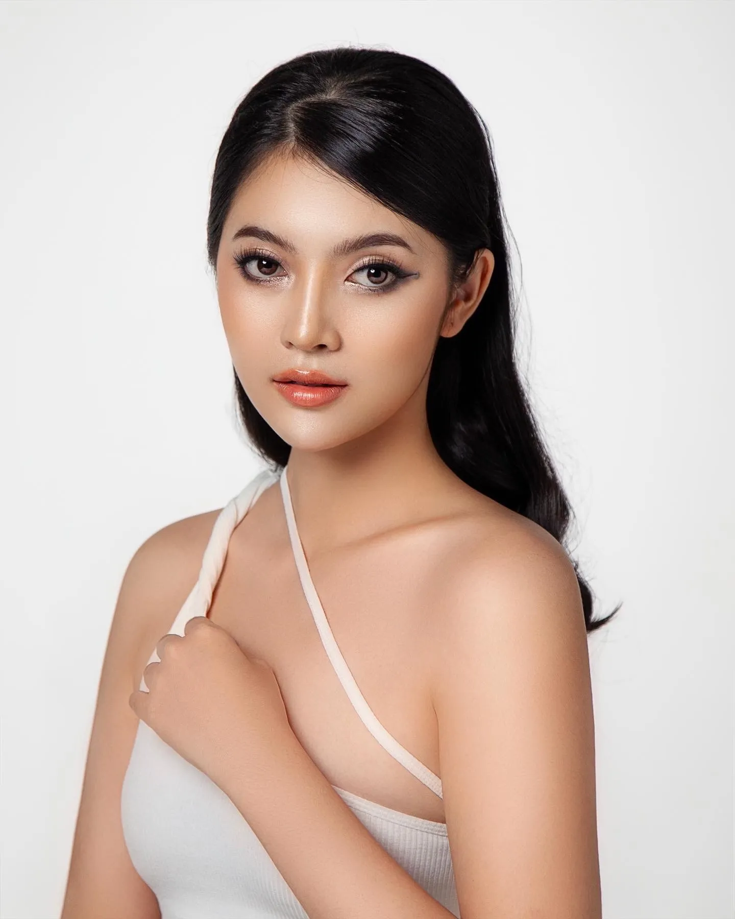 hoa-hau-dai-duong-viet-nam-2023-tran-thi-thu-uyen-3
