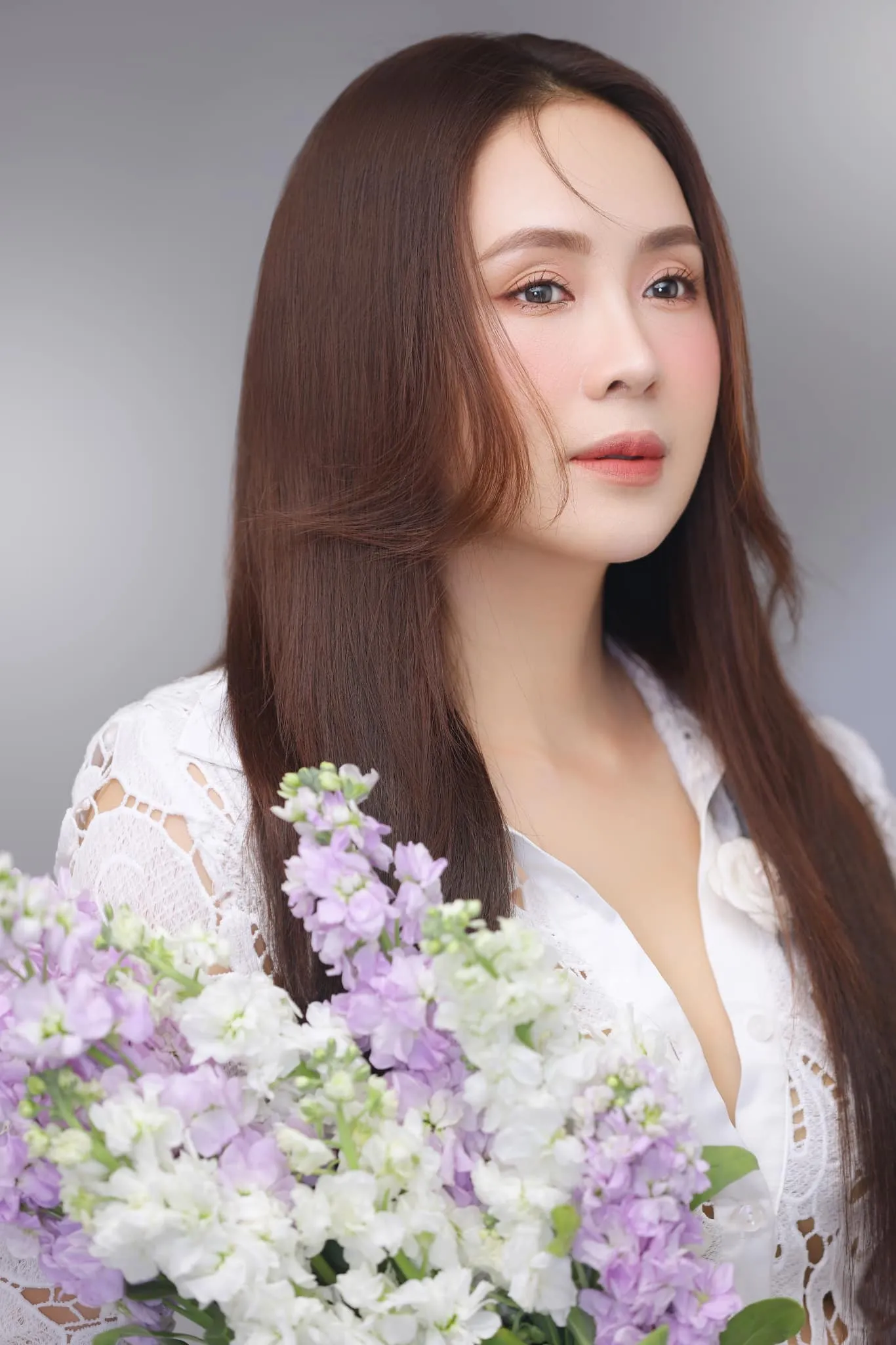 nu-dien-vien-vtv-khong-dong-canh-hon-2