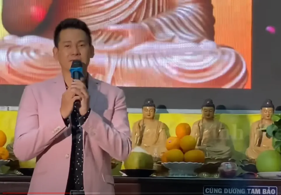 phung-ngoc-huy-thap-nhang-cho-mai-phuong-sau-8-nam-xa-cach