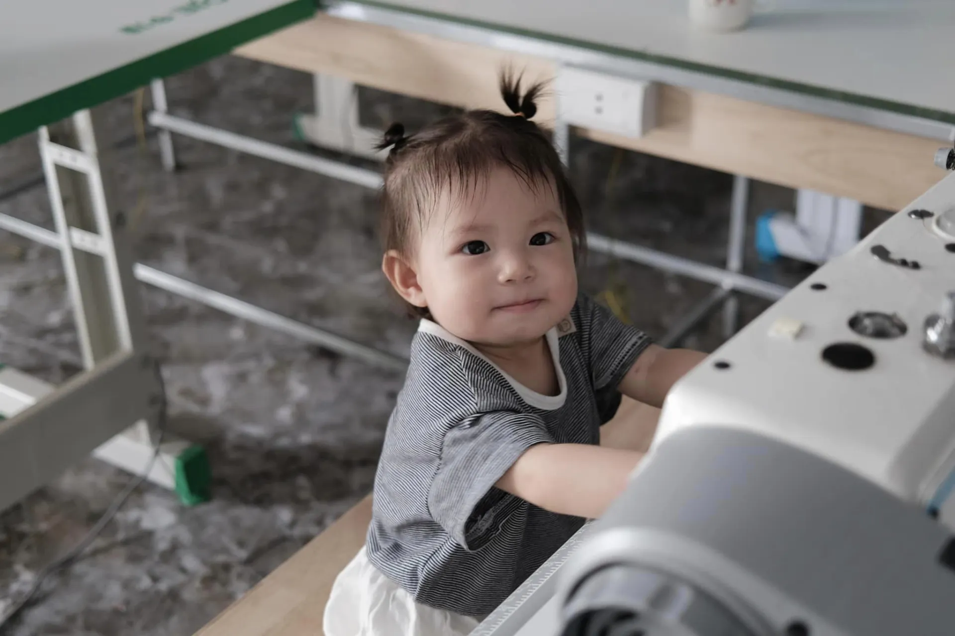 em-be-sinh-ra-tu-vach-dich-co-cai-ten-dac-biet-khong-trung-voi-ai-3