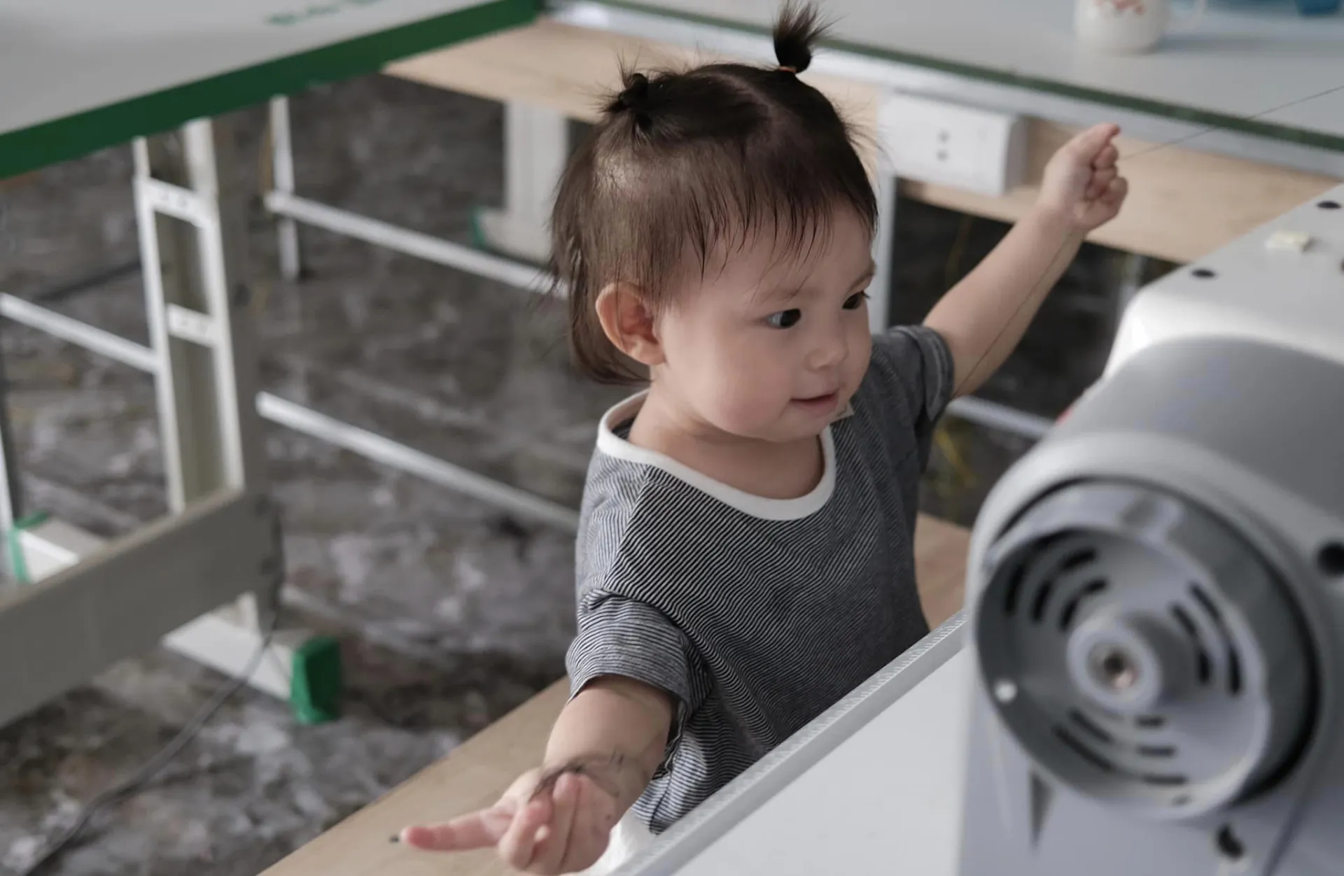 em-be-sinh-ra-tu-vach-dich-co-cai-ten-dac-biet-khong-trung-voi-ai-4