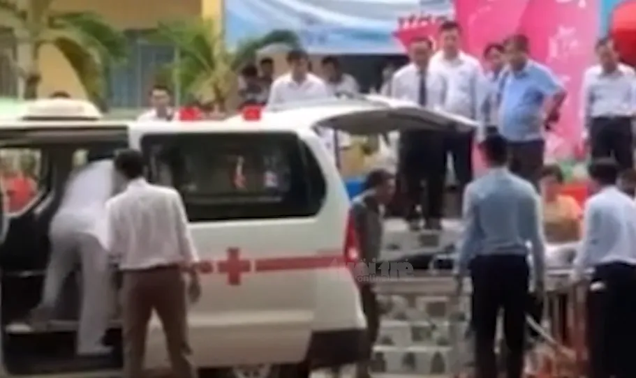 hieu-truong-dot-quy-qua-doi-khi-lam-le-khai-giang-1