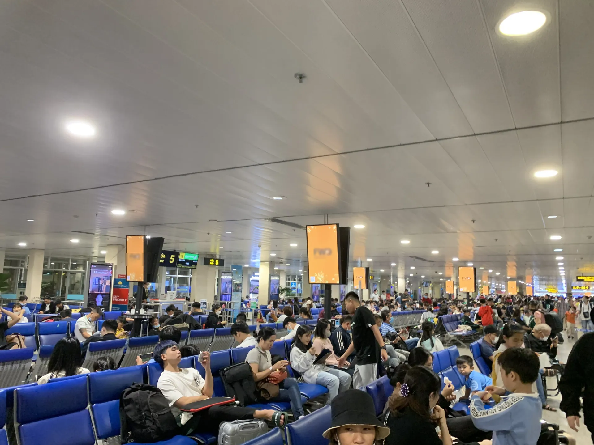 chinh-thuc-mo-ban-ve-may-bay-tet-nguyen-dan-2024-1