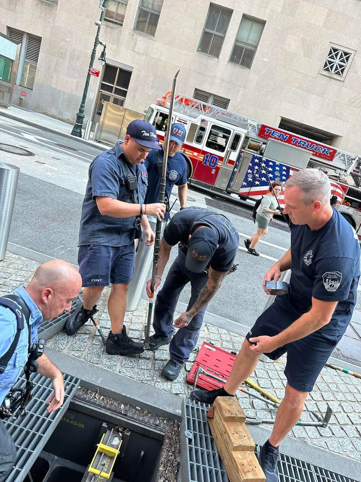 ninh-duong-lan-ngoc-gap-su-co-tai-my-1