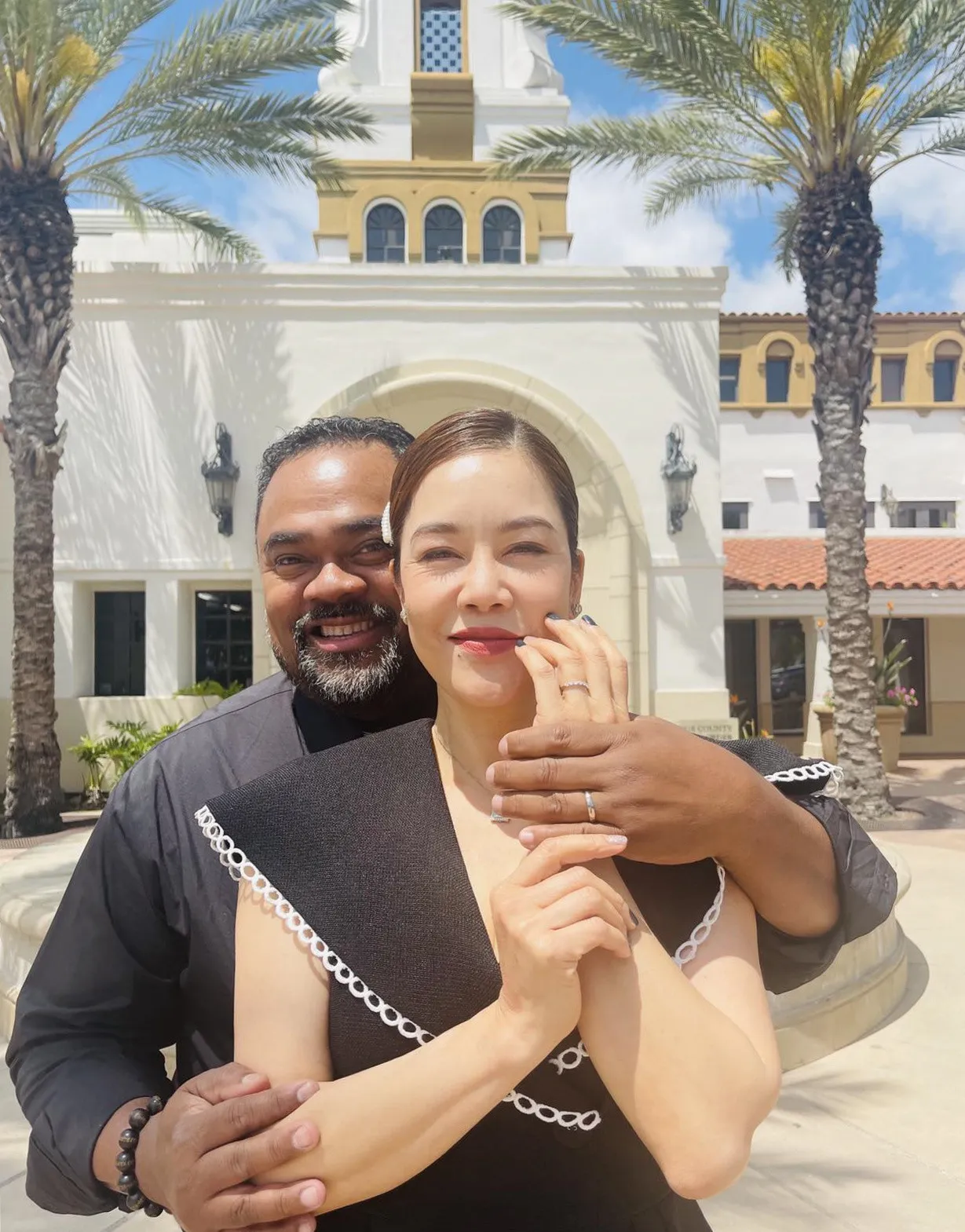 5-dam-cuoi-duoc-mong-cho-nhat-dip-cuoi-nam-6