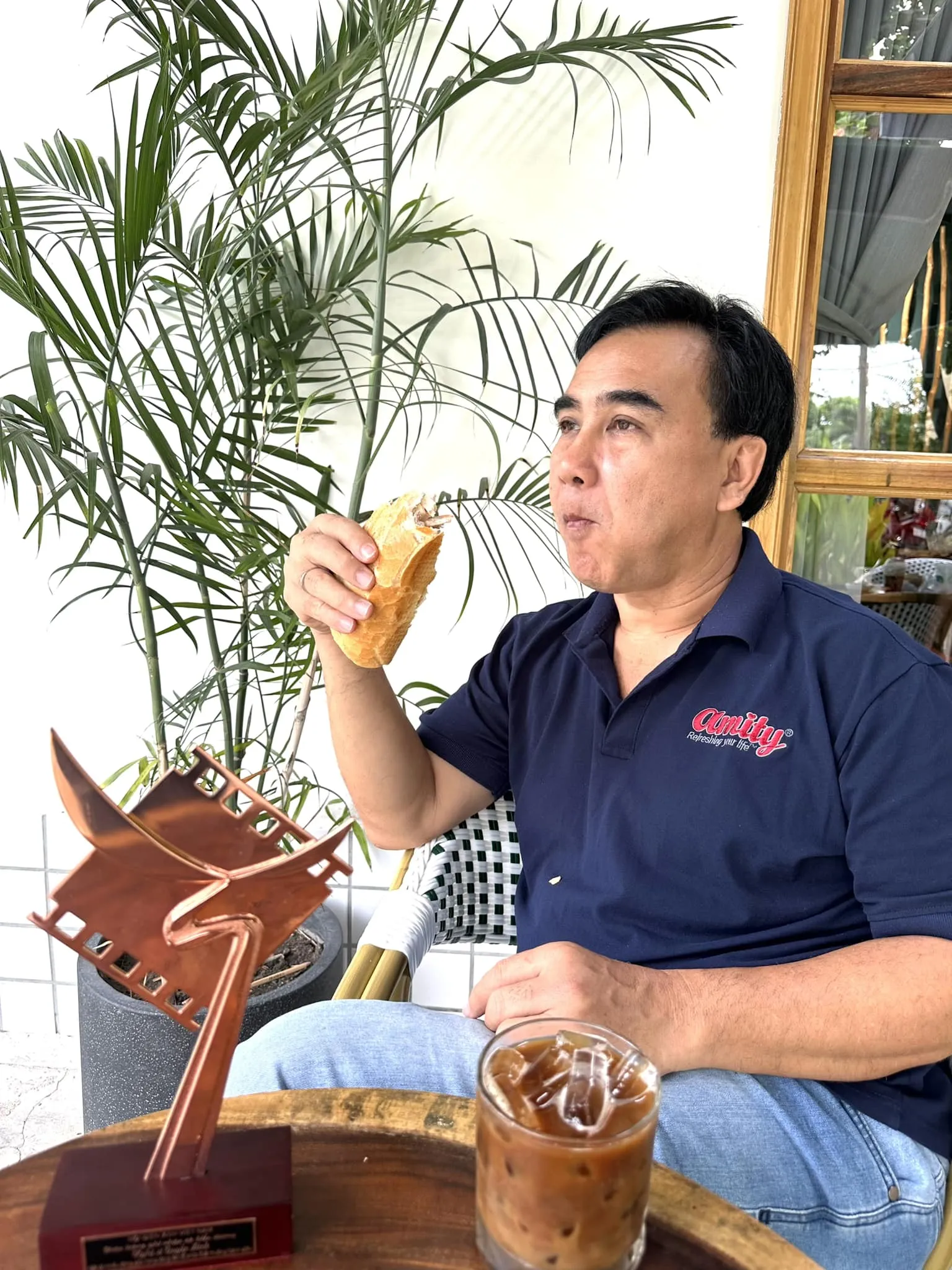 mc-quyen-linh-xin-phep-khong-dang-hinh-chin-chu-sau-su-kien-1