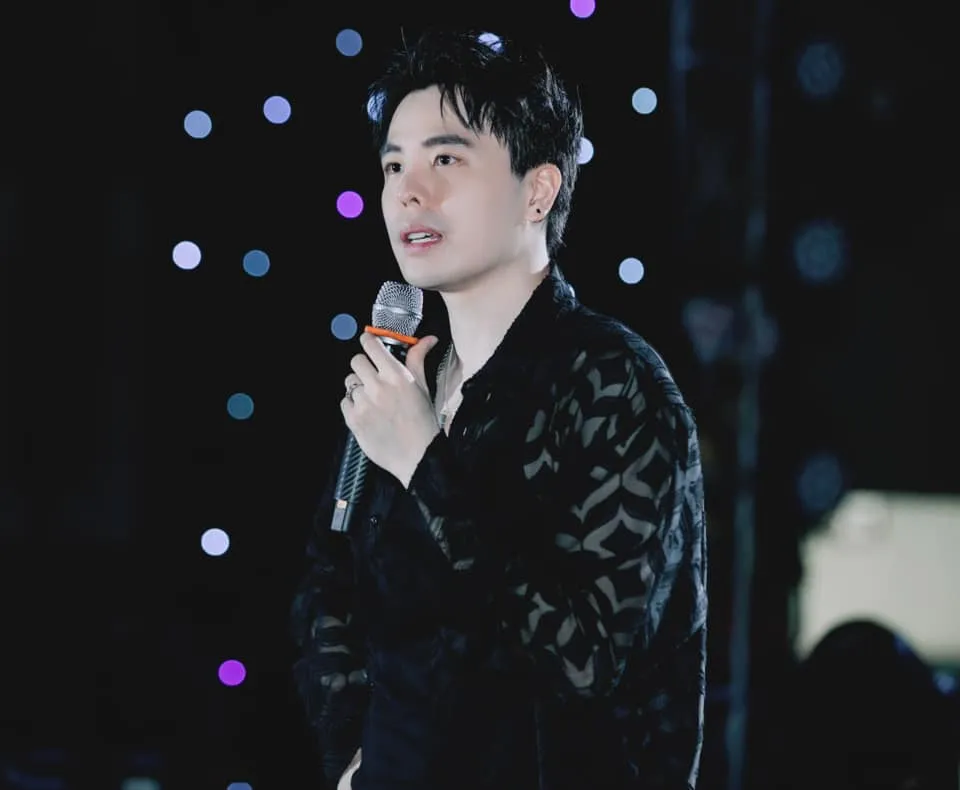 trinh-thang-binh-len-tieng-viec-bi-liet-nua-mat-3