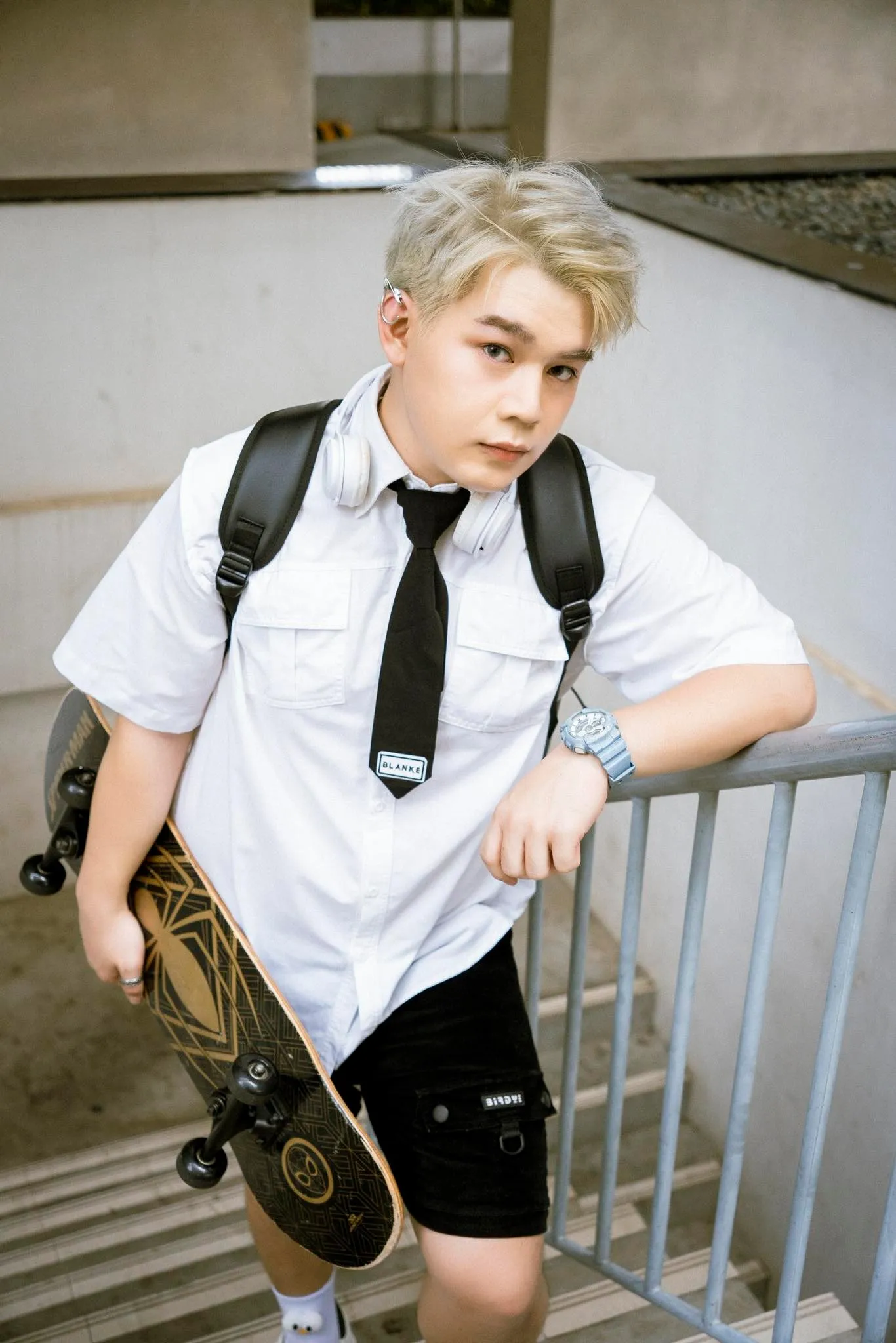 long-chun-chia-se-ve-cong-viec-livestream-trong-phim-moi