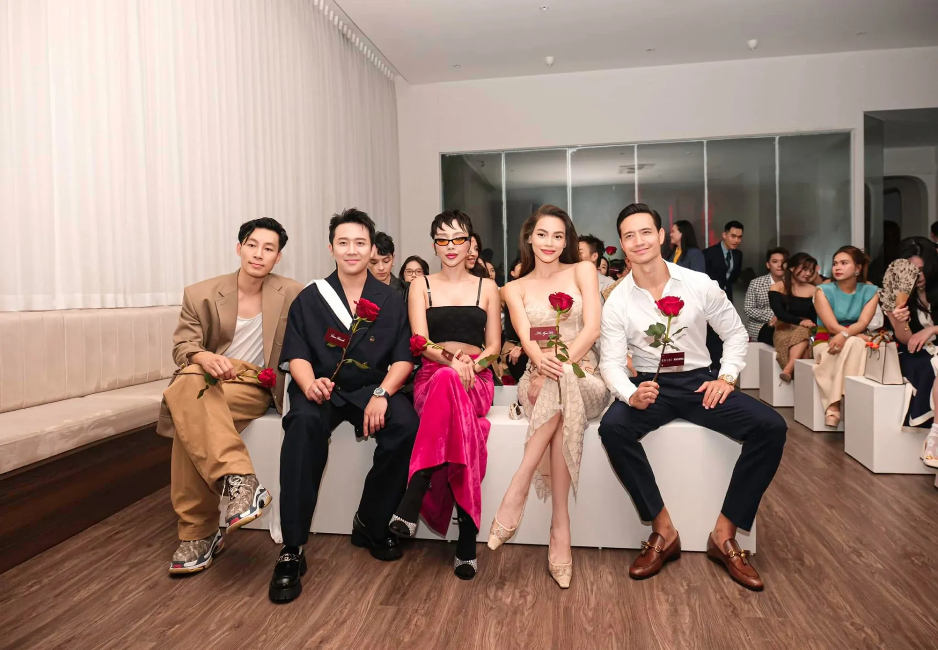 son-tung-mtp-vang-mat-tai-su-kien-cua-gucci-1