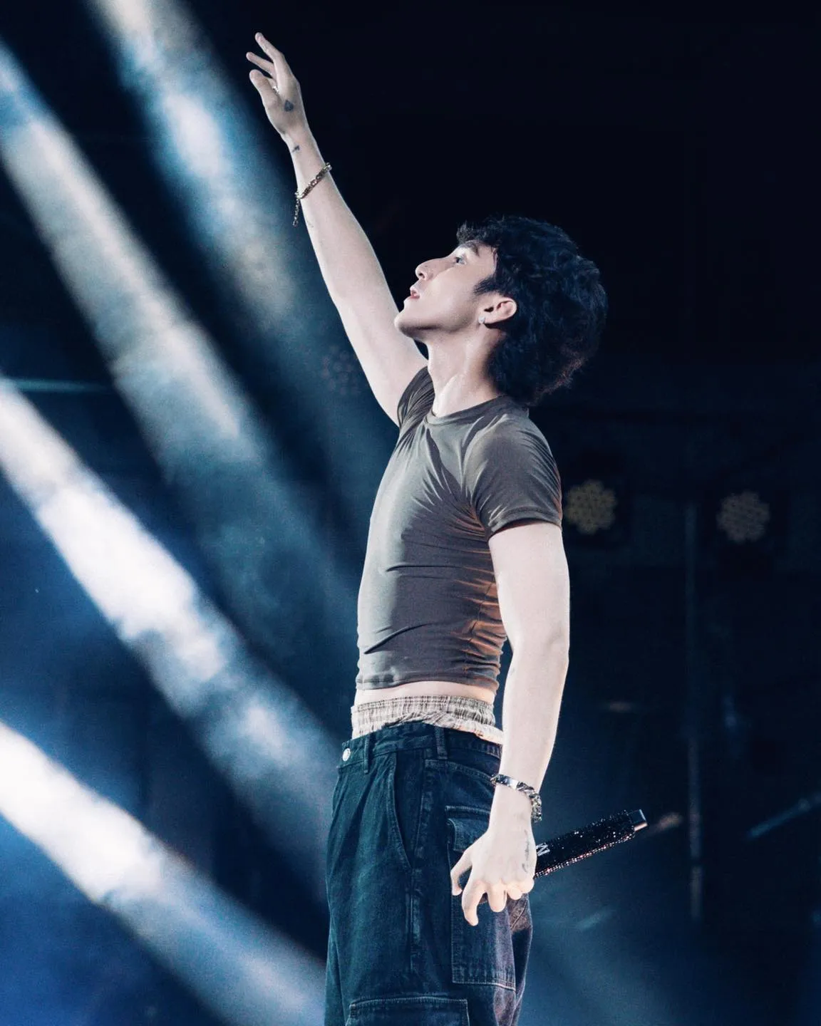 son-tung-mtp-vang-mat-tai-su-kien-cua-gucci-6