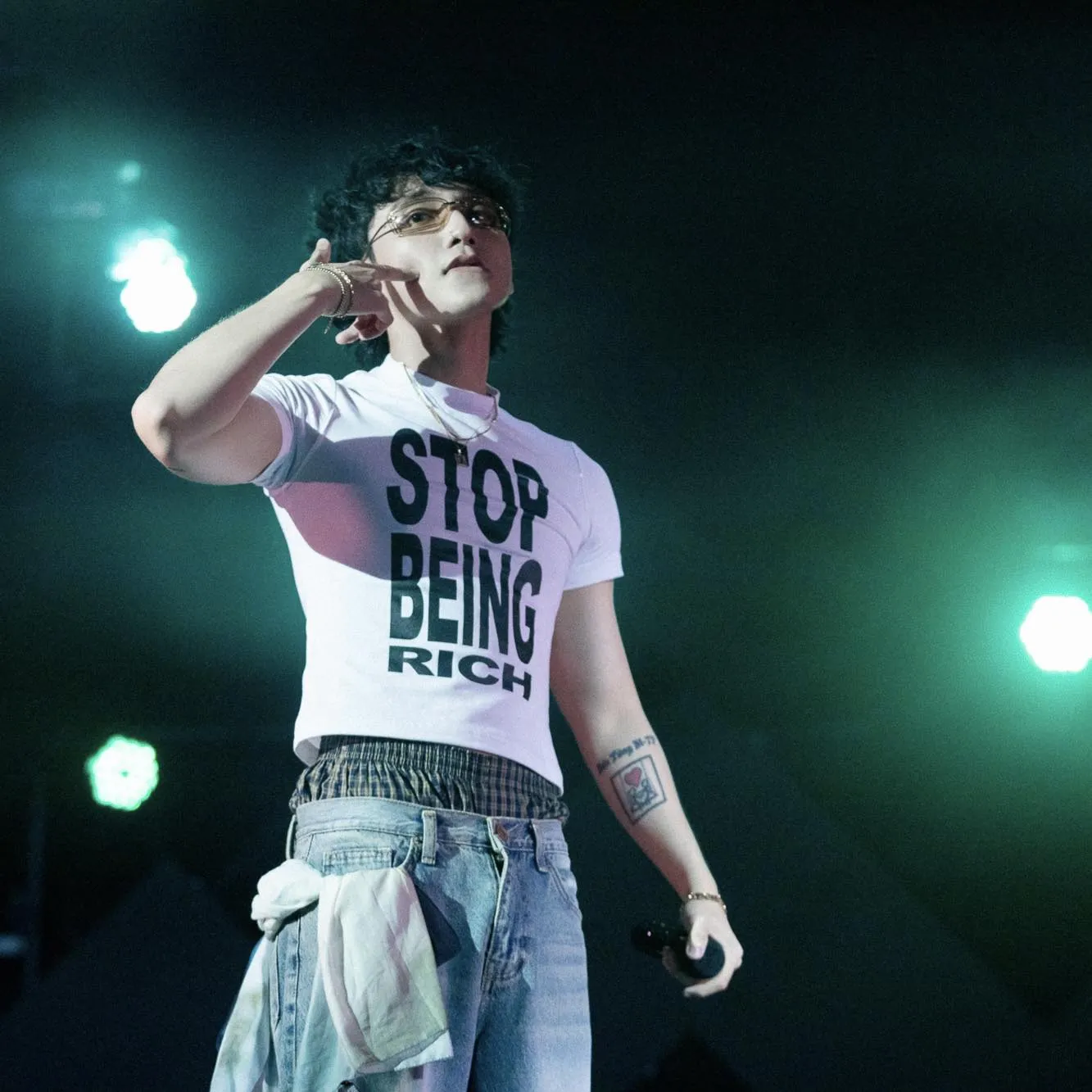 son-tung-mtp-vang-mat-tai-su-kien-cua-gucci-7