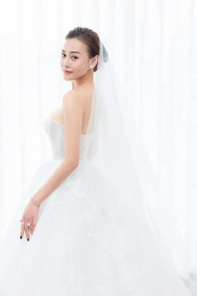 phuong-oanh-di-thu-vay-cuoi-chuan-bi-to-chuc-hon-le-voi-shark-binh-1