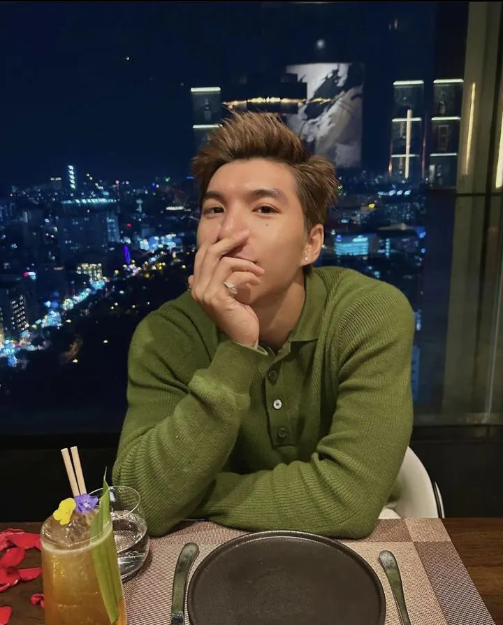 hieu-thu-hai-vuong-tin-don-hen-ho-huong-giang