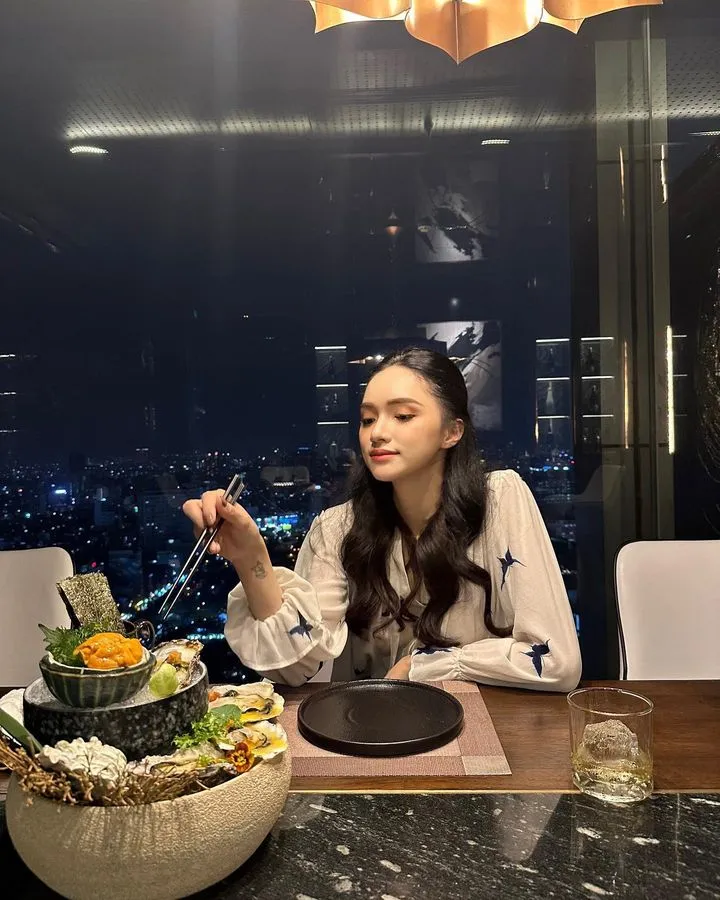 hieu-thu-hai-vuong-tin-don-hen-ho-huong-giang (2)