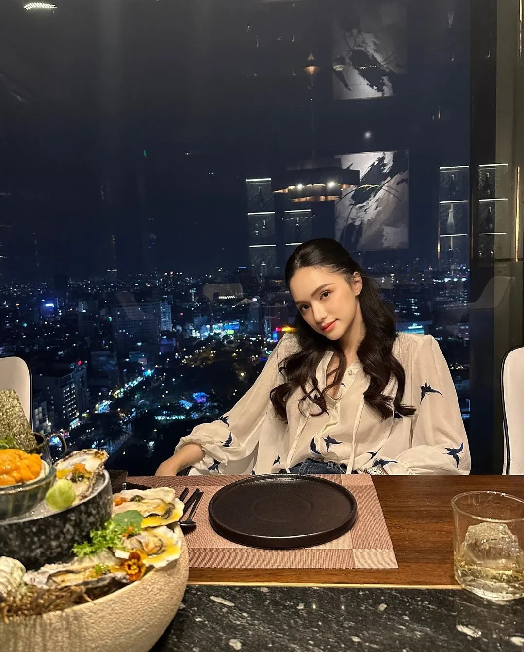 hieu-thu-hai-vuong-tin-don-hen-ho-huong-giang (3)