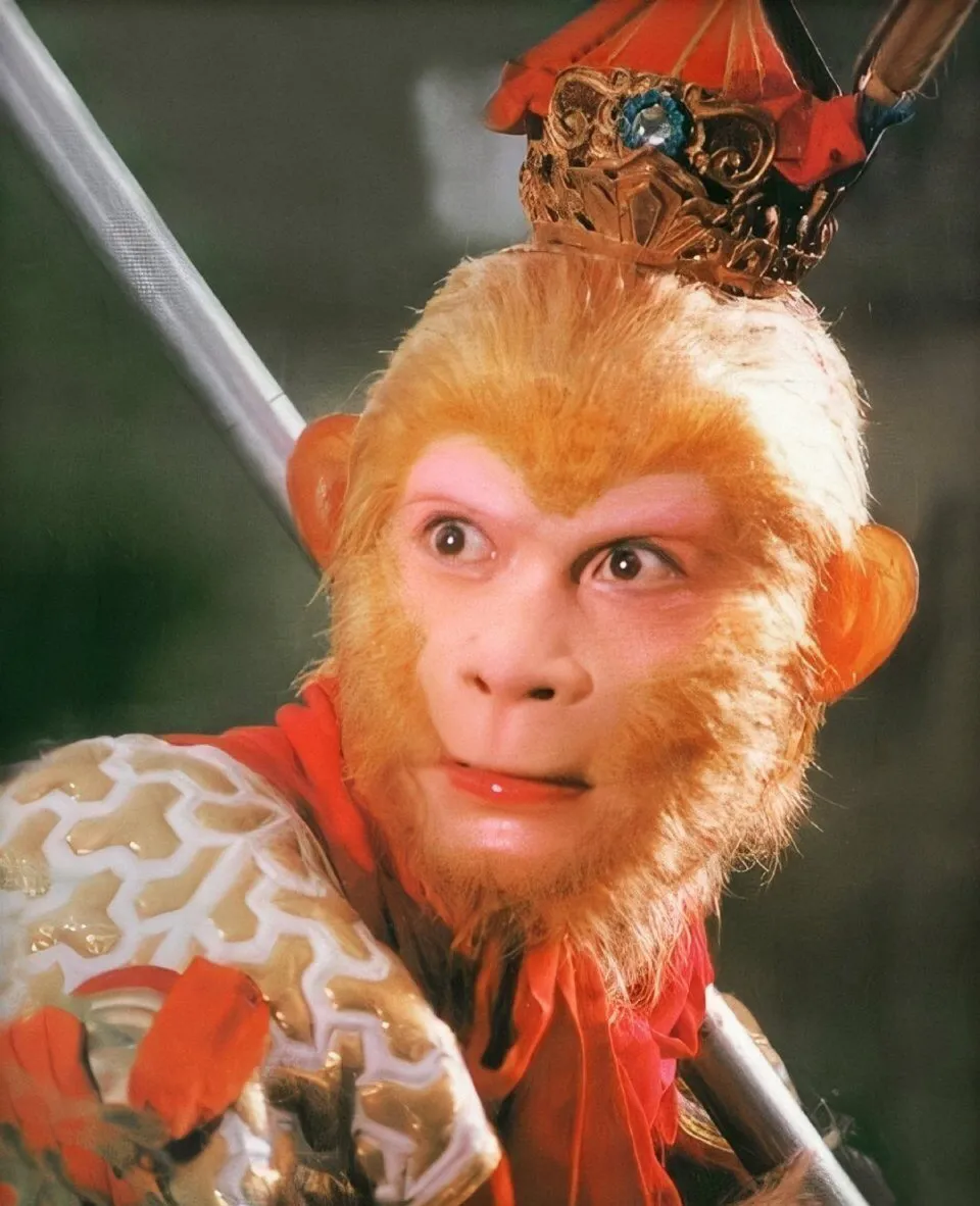 hon-nhan-dan-dien-vien-tay-du-ky-2