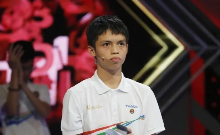 ve-dep-cua-truong-quoc-hoc-hue-noi-co-nhieu-thi-sinh-vao-chung-ket-olympia-6