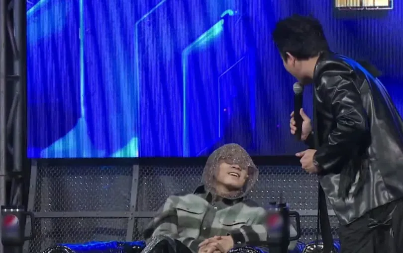 karik-len-tieng-ve-viec-im-lang-trong-chung-ket-rap-viet-2-120251