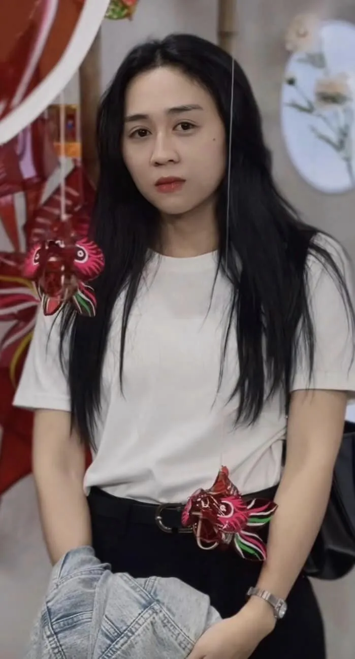 tiktoker-haha-mua-xe-tien-ty-lam-giang-vien-o-tuoi-30