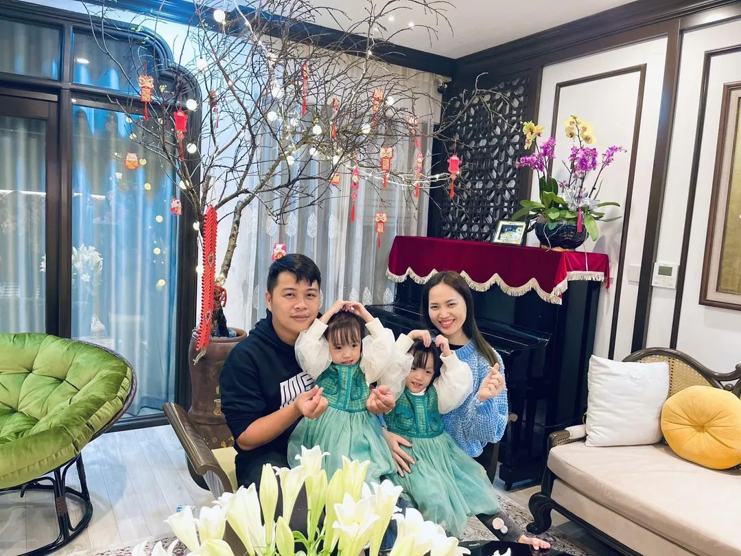 cap-song-sinh-dinh-lien-duoc-tach-roi-sau-hon-3-nam-hien-ra-sao-5