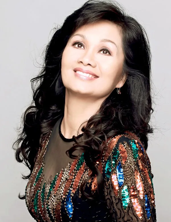 cuoc-song-hien-tai-cua-nghe-si-xuan-huong-sau-17-nam-ly-hon-mc-thanh-bach
