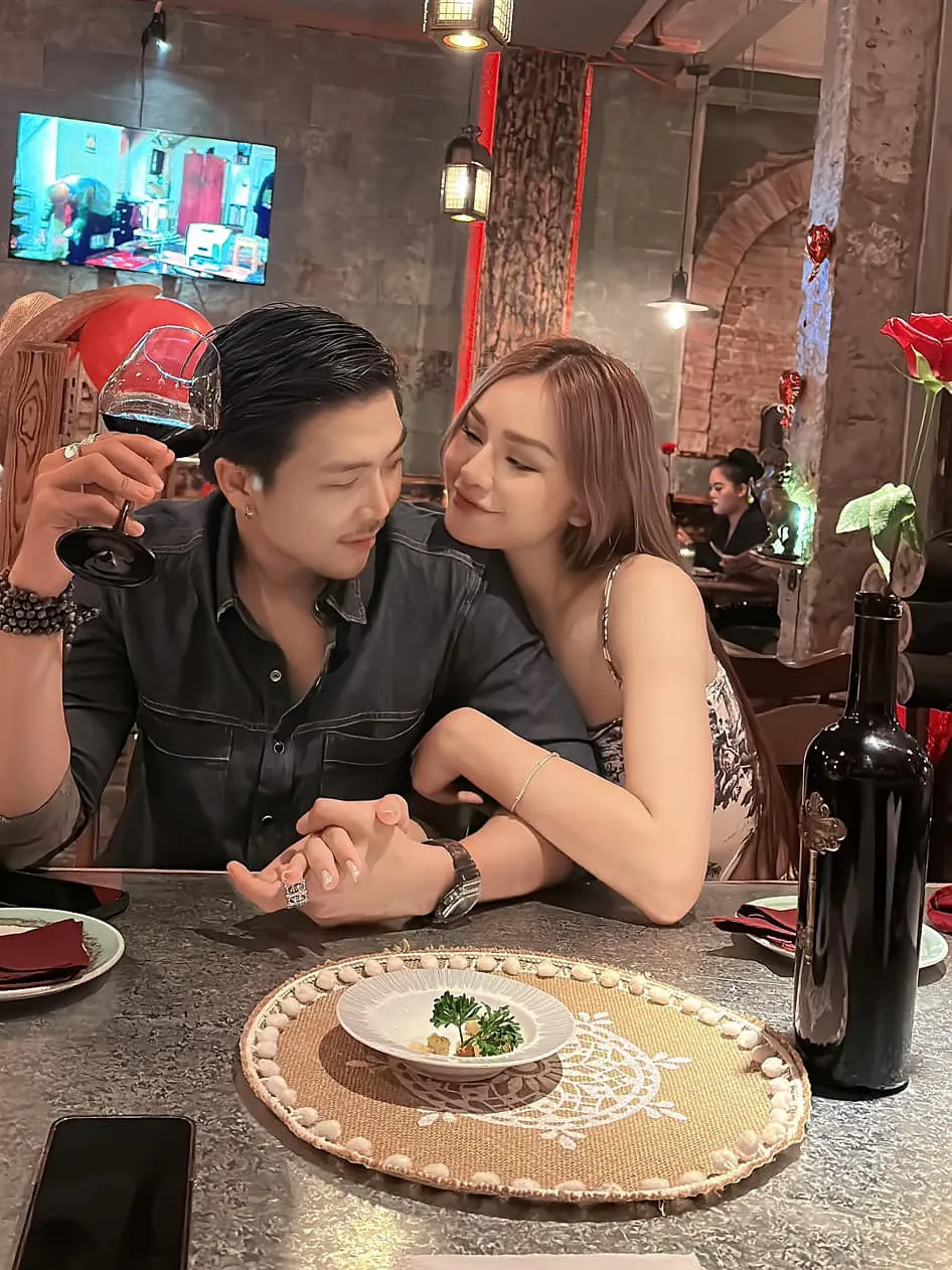 le-thu-trang-co-ban-trai-la-nguoi-mau-quang-son-7