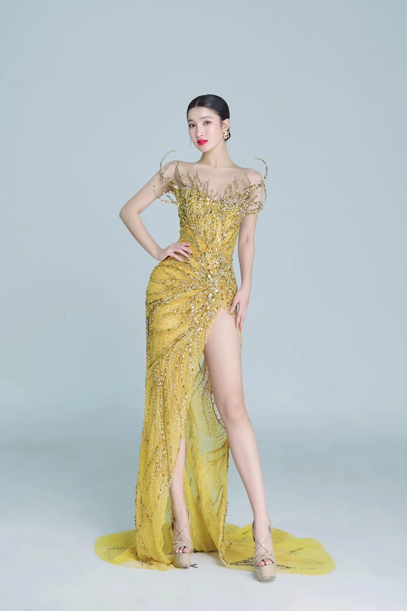 phuong-nhi-dap-tra-khi-bi-noi-khong-co-bang-cap-noi-bat-4