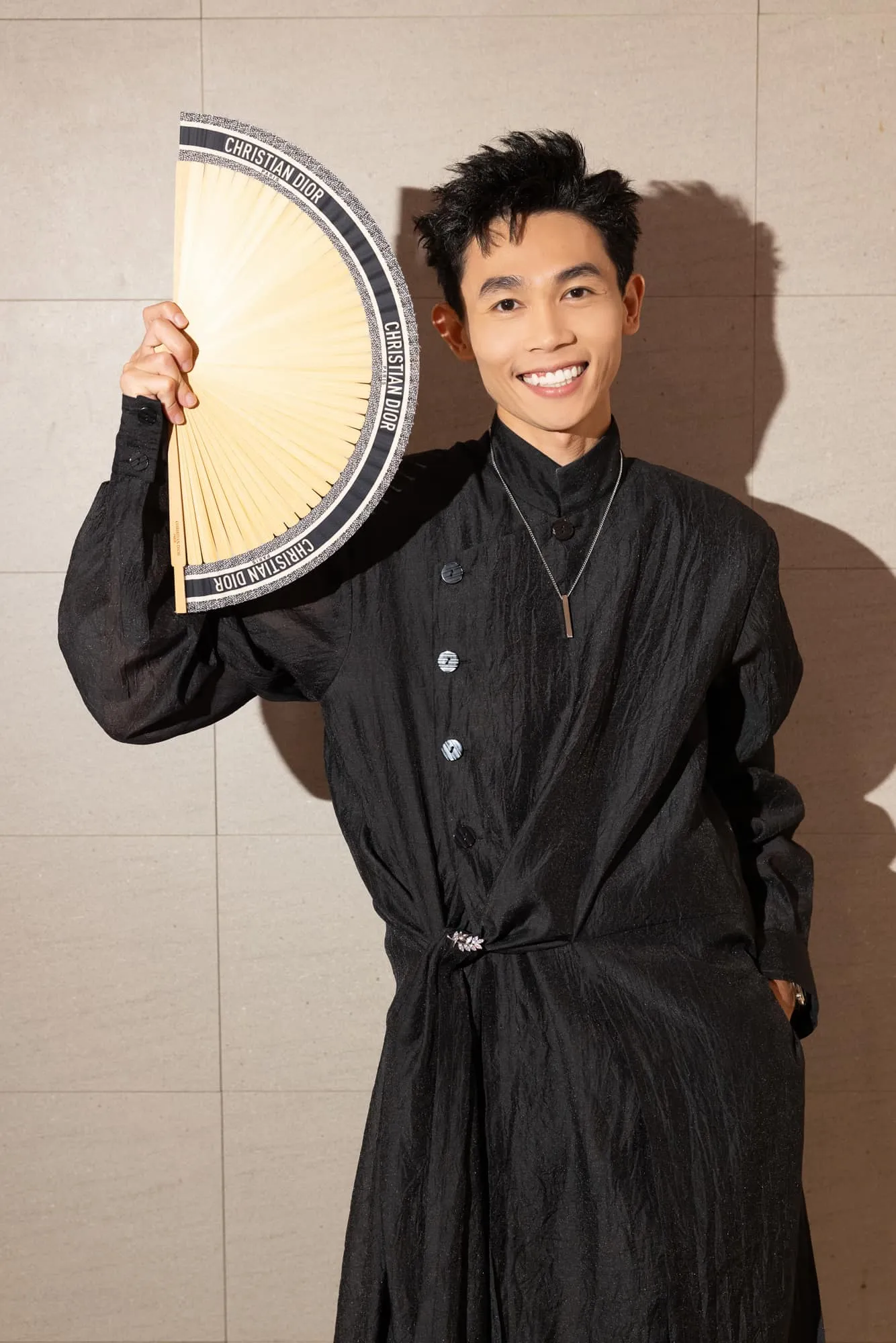 dien-vien-chay-tui-sau-khi-hoan-tien-ve-dat-rung-phuong-nam-1