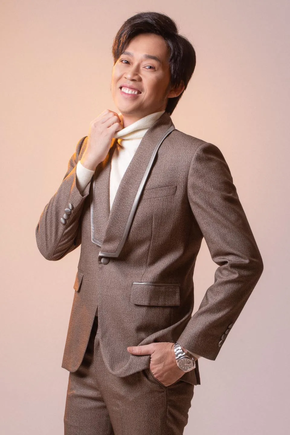 nghe-si-hoai-linh-roi-xa-showbiz-sau-2-nam-vuong-be-boi-tu-thien-4