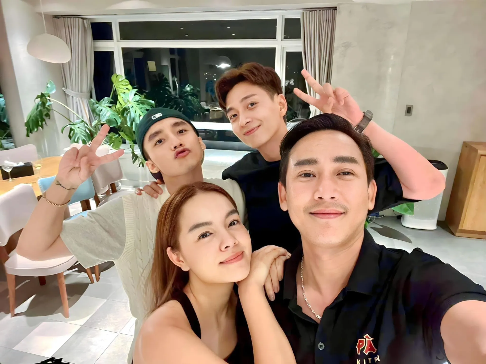 son-tung-mtp-noi-tiep-my-tam-tham-gia-2-ngay-1-dem