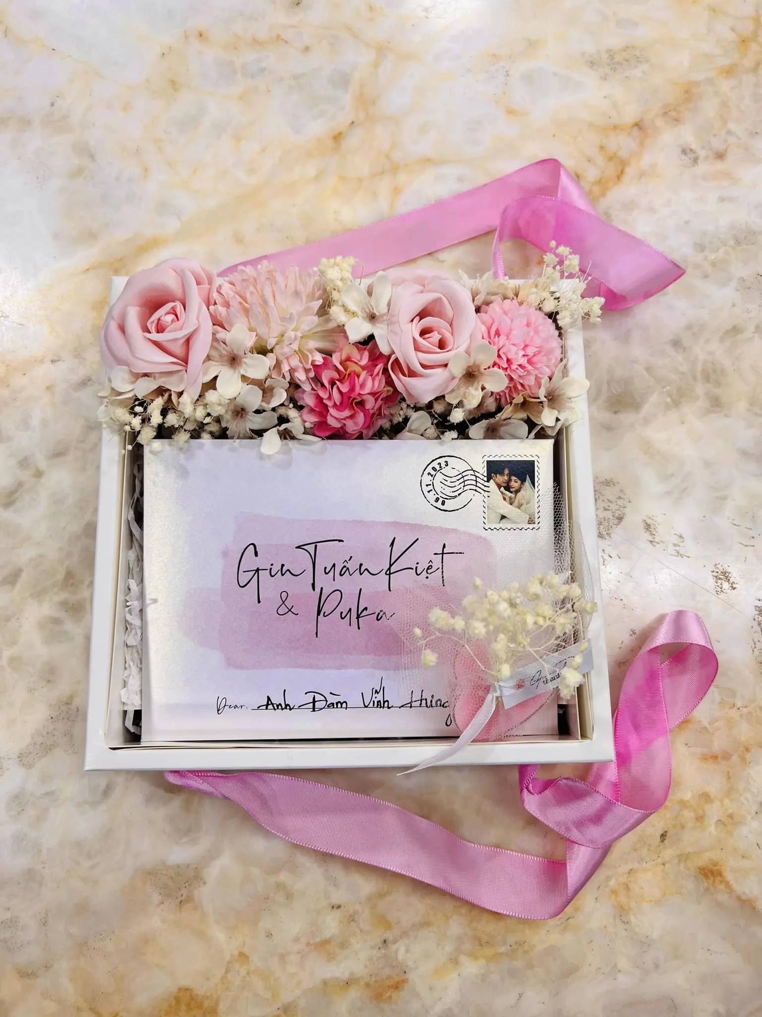 dam-cuoi-puka-va-gin-tuan-kiet-khong-tiep-tre-em