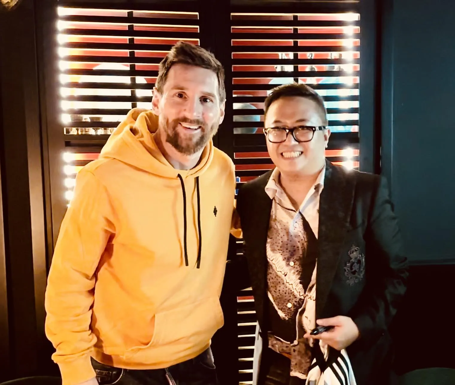 doanh-nhan-quoc-cuong-gap-go-messi-dan-mang-reo-ten-jack-5