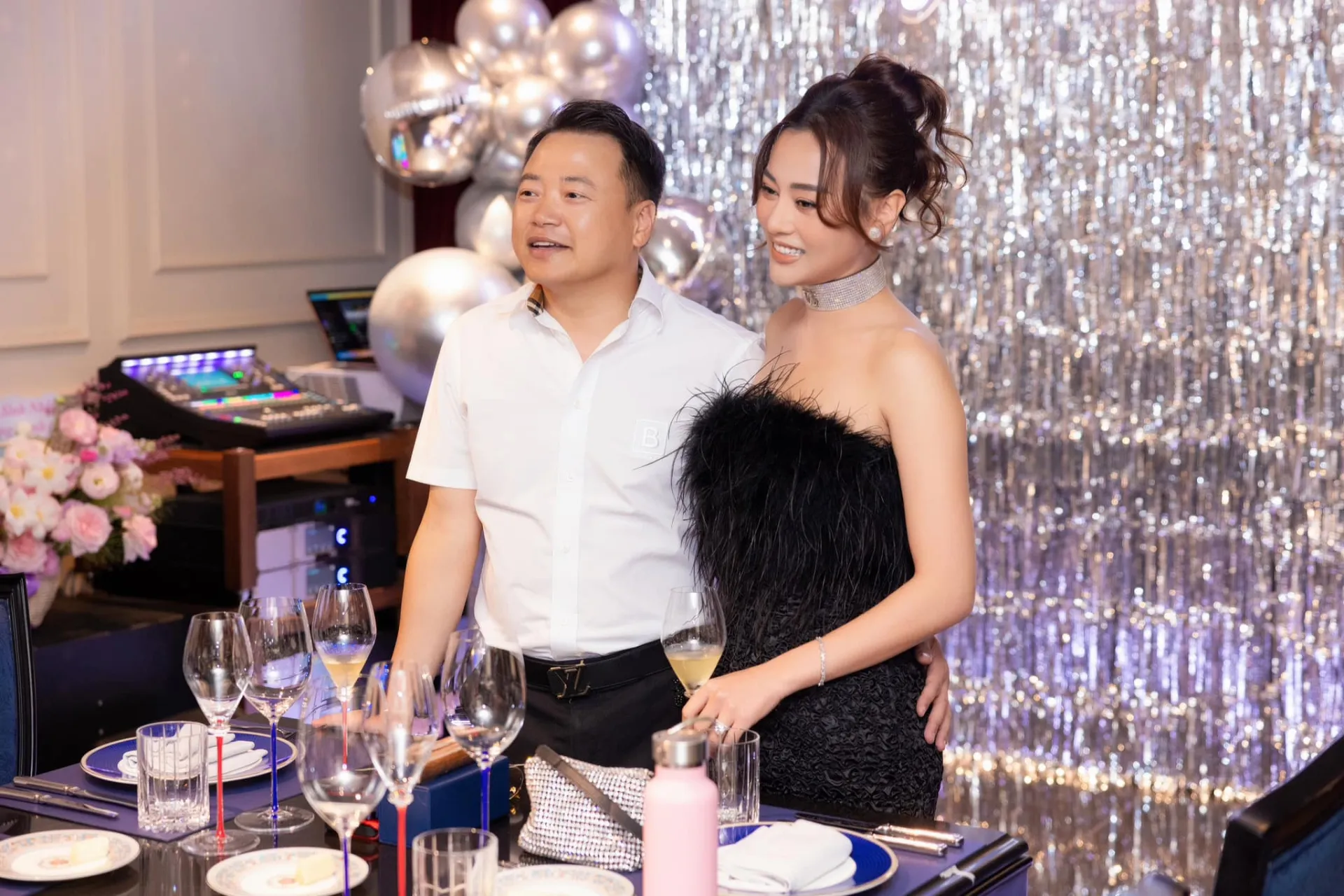 phuong-oanh-mang-thai-doi-hoan-dam-cuoi-voi-shark-binh-3