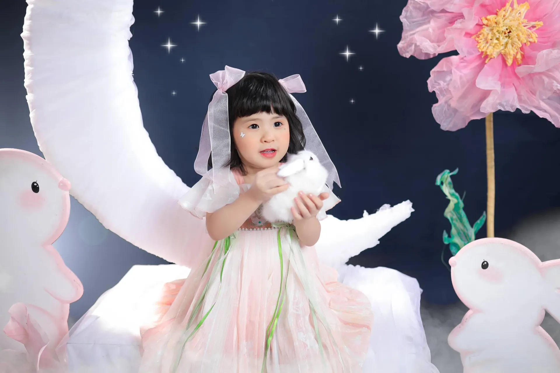 thien-an-dang-anh-bung-rau-sau-sinh-con-gai-cho-jack-2