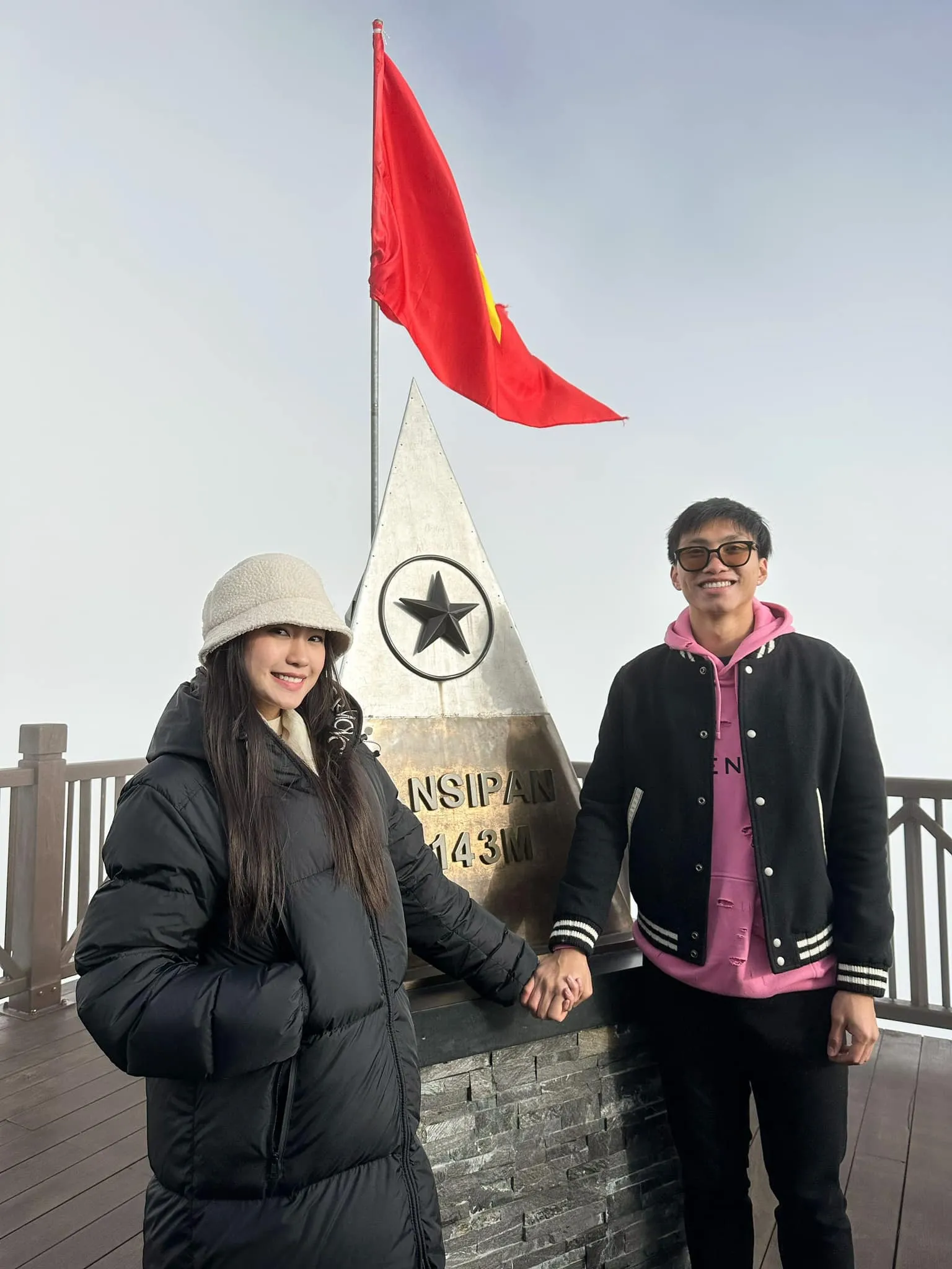 vay-cuoi-cau-thu-doan-van-hau-tang-vo-doan-hai-my-5