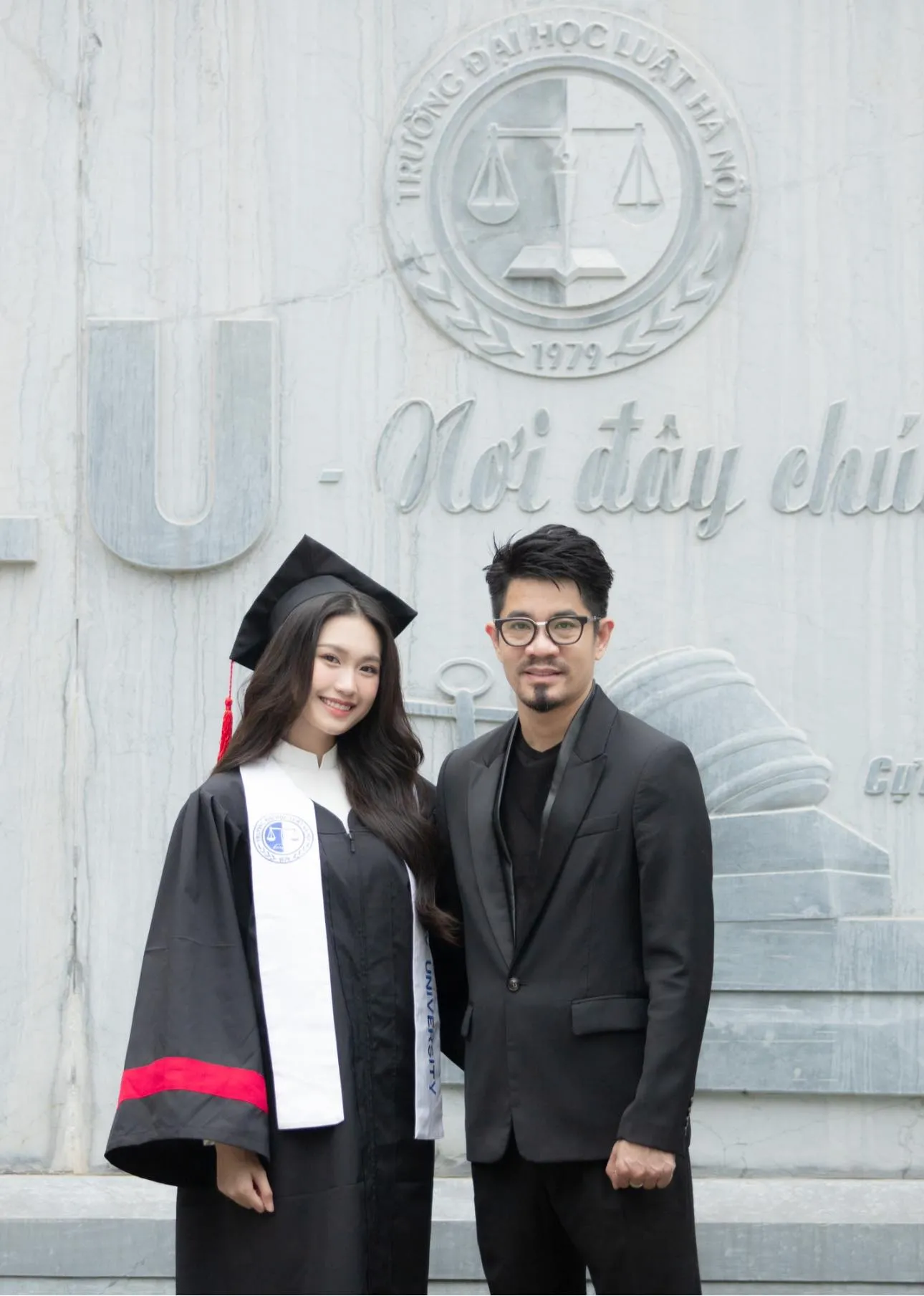 bo-vo-cua-cau-thu-doan-van-hau-duoc-khen-nhu-tai-tu-8