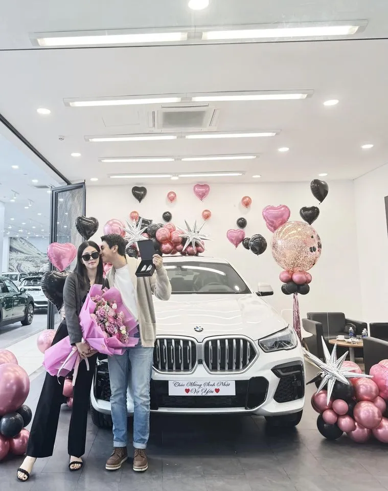 dien-vien-binh-an-tang-vo-xe-hoi-tien-ty-nhan-dip-sinh-nhat