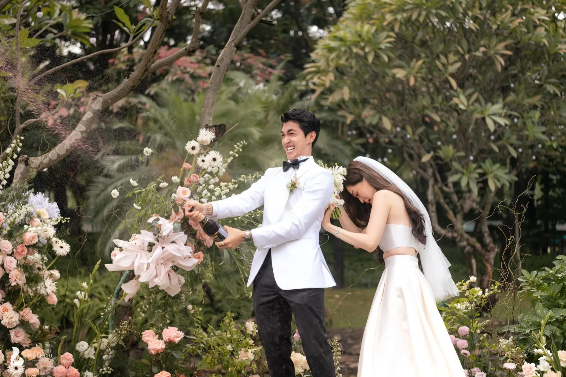 dien-vien-binh-an-tang-vo-xe-hoi-tien-ty-nhan-dip-sinh-nhat-3