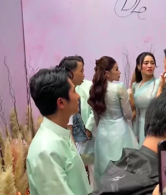kha-nhu-huynh-phuong-ne-nhau-tai-hon-le-cua-phuong-lan