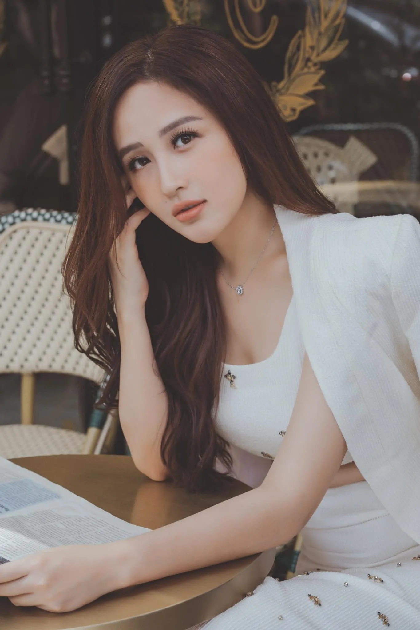 mai-phuong-thuy-co-chia-se-la-tren-trang-ca-nhan-tam-ly-bat-on-4