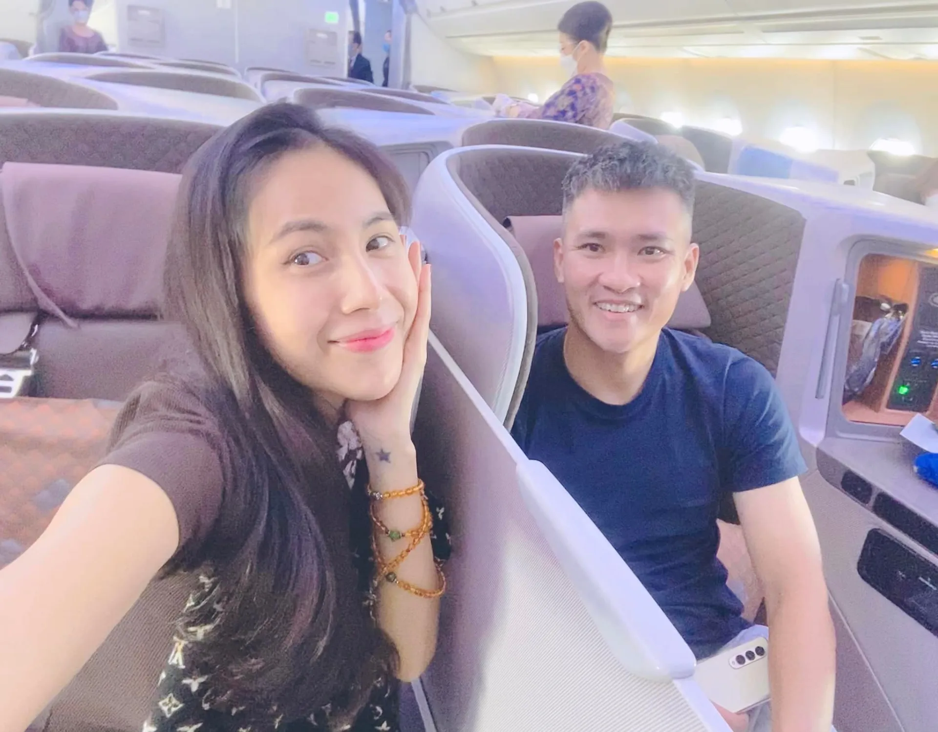 thuy-tien-duoc-cong-vinh-tang-2-ty-mung-sinh-nhat-4