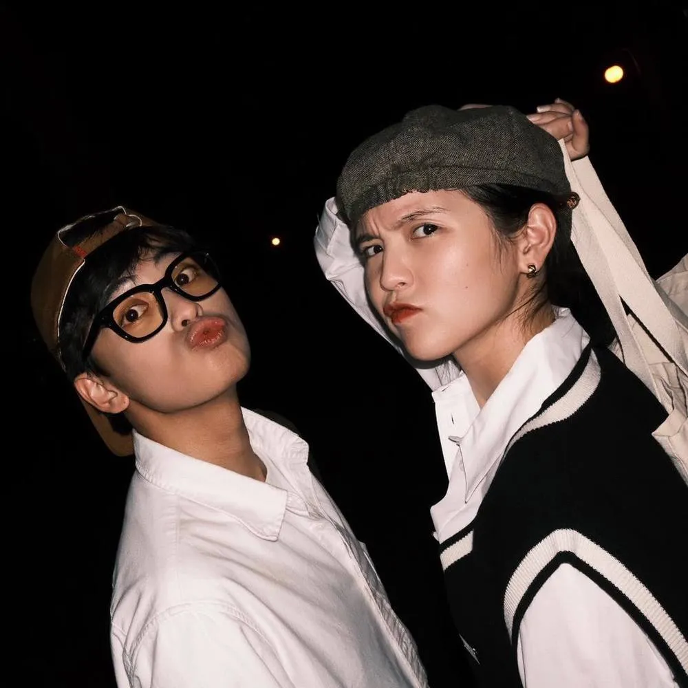 hai-tu-va-ben-pham-trong-tiec-sinh-nhat-8