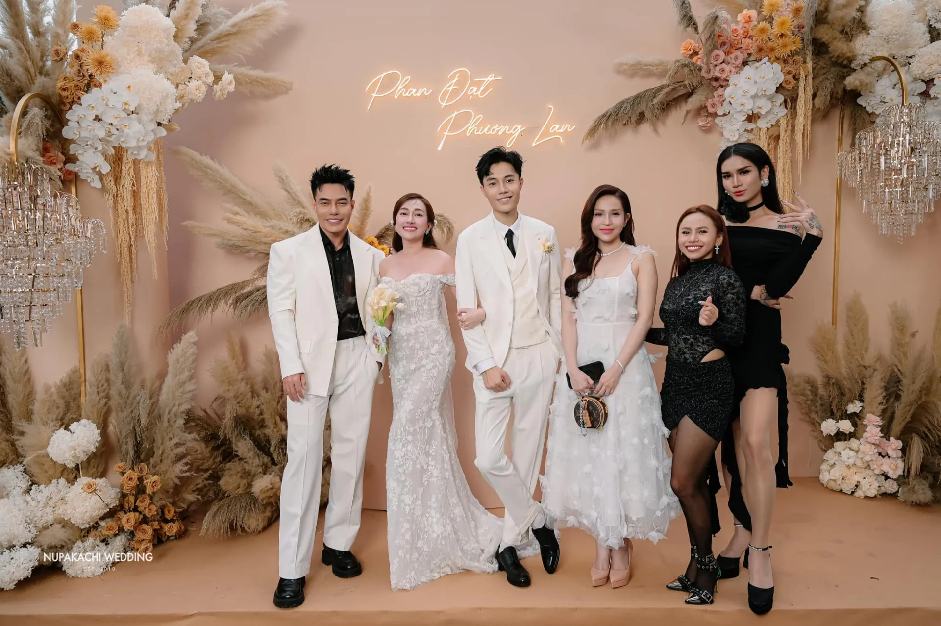 phuong-lan-va-phan-dat-to-chuc-dam-cuoi-o-ninh-binh-3