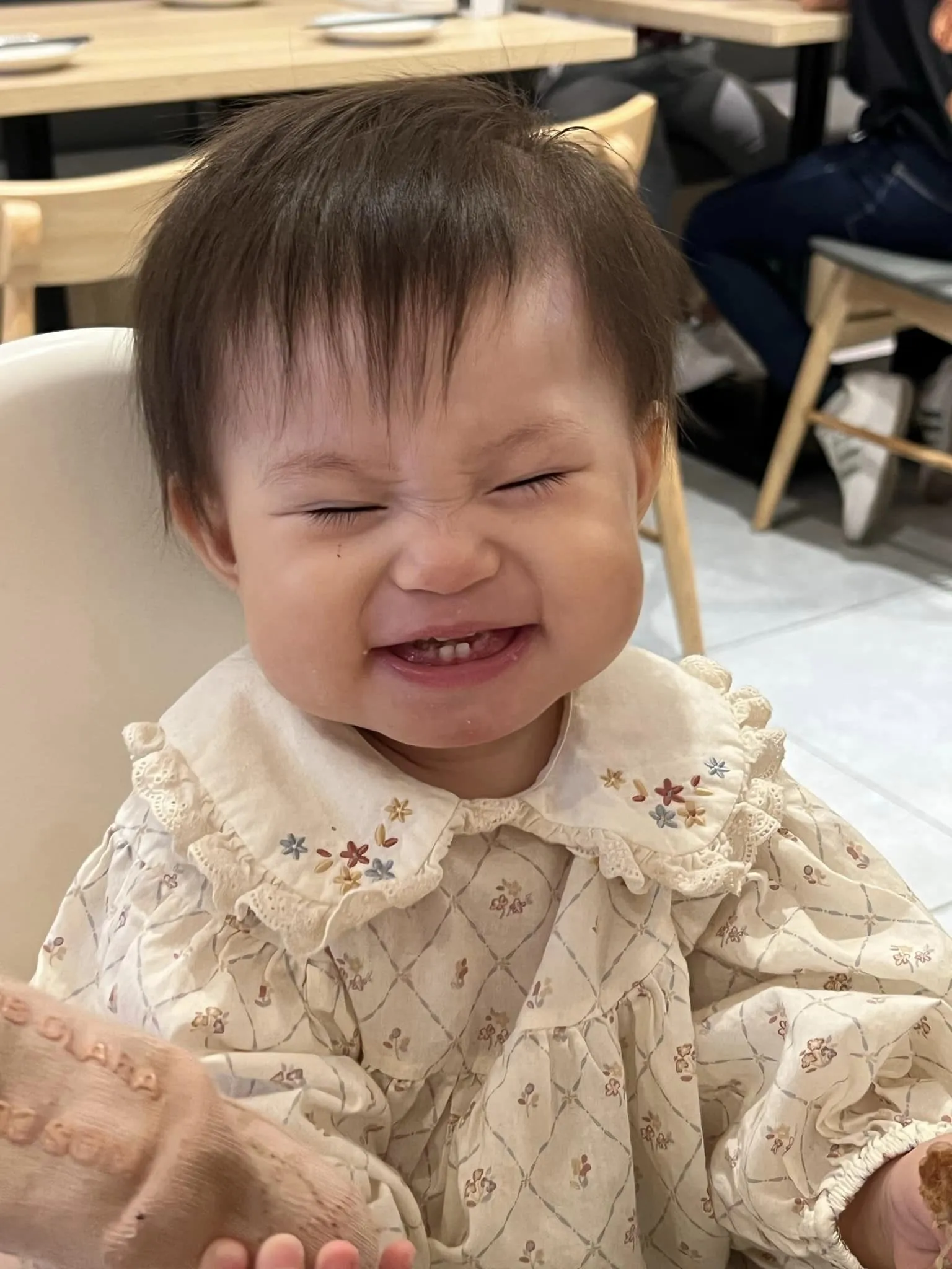 con-gai-salim-dat-1-ty-view-tren-tiktok-du-chua-biet-noi-4