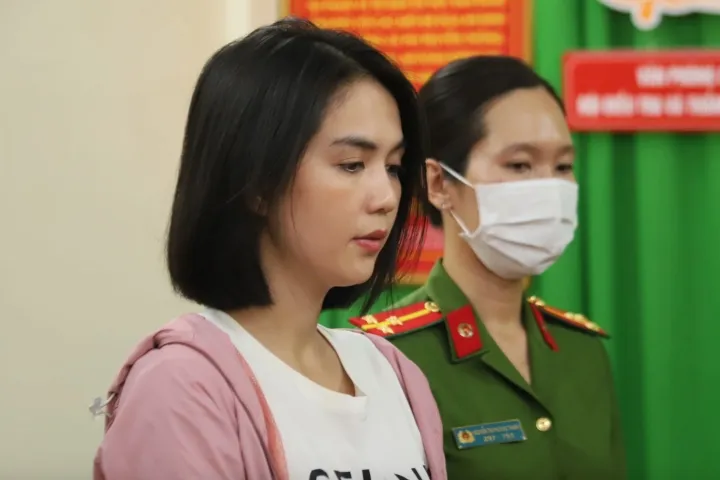 ngoc-trinh-van-kiem-tien-tu-hoat-dong-nay-sau-khi-bi-bat