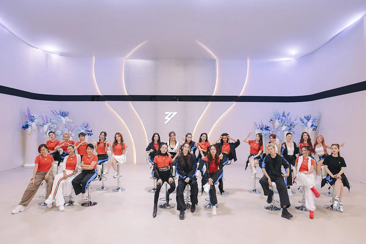 dieu-nhi-duoc-khen-giong-hat-tai-chi-dep-dap-gio-re-song-5