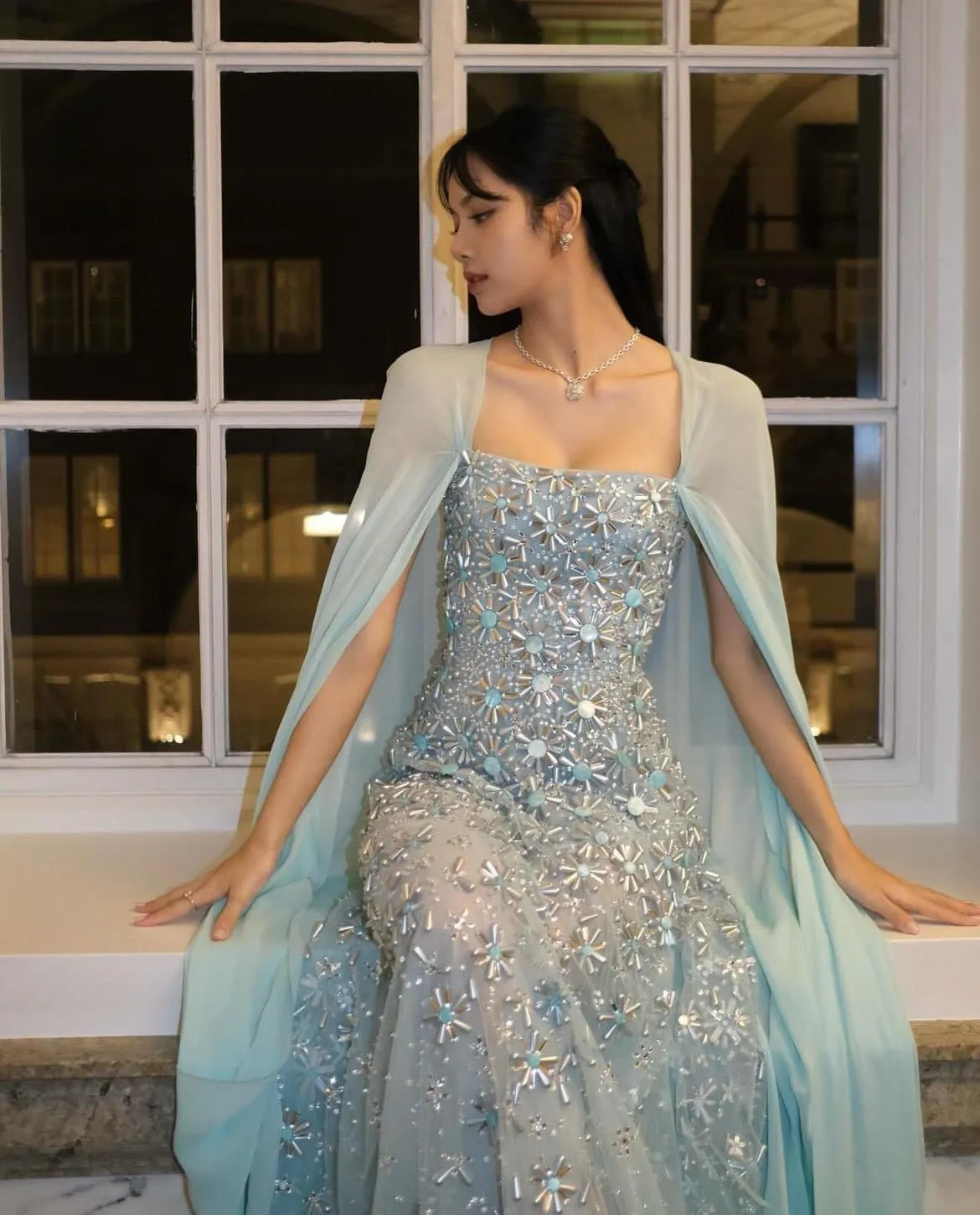 thuc-hu-thong-tin-lisa-blackpink-mang-thai-2