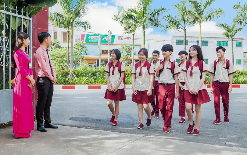 hoc-sinh-thcs-o-tphcm-duoc-mien-hoc-phi